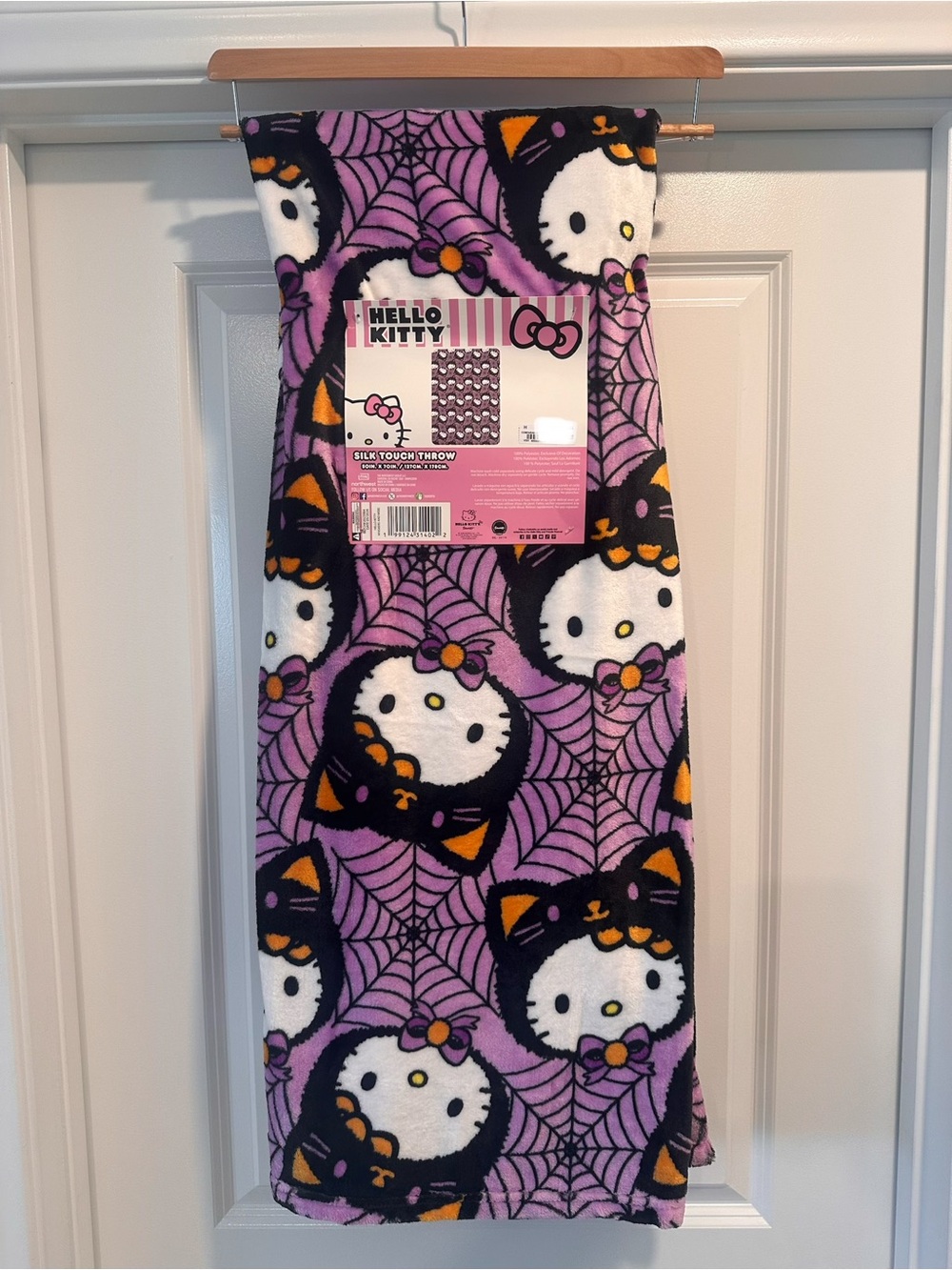 Northwest Hello Kitty Pink and White Silk Touch Throw